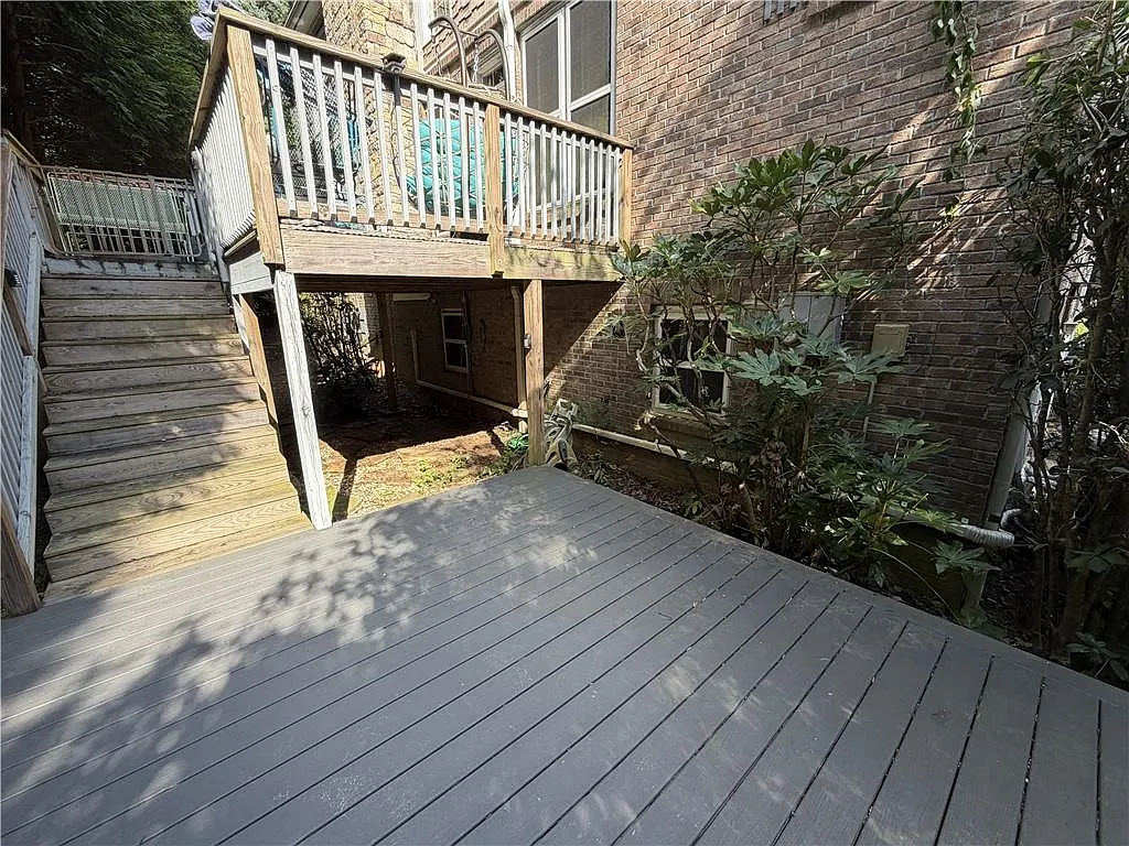 1 bed, 1.0 bath, 2702 sqft, $1,500 — Photo 2