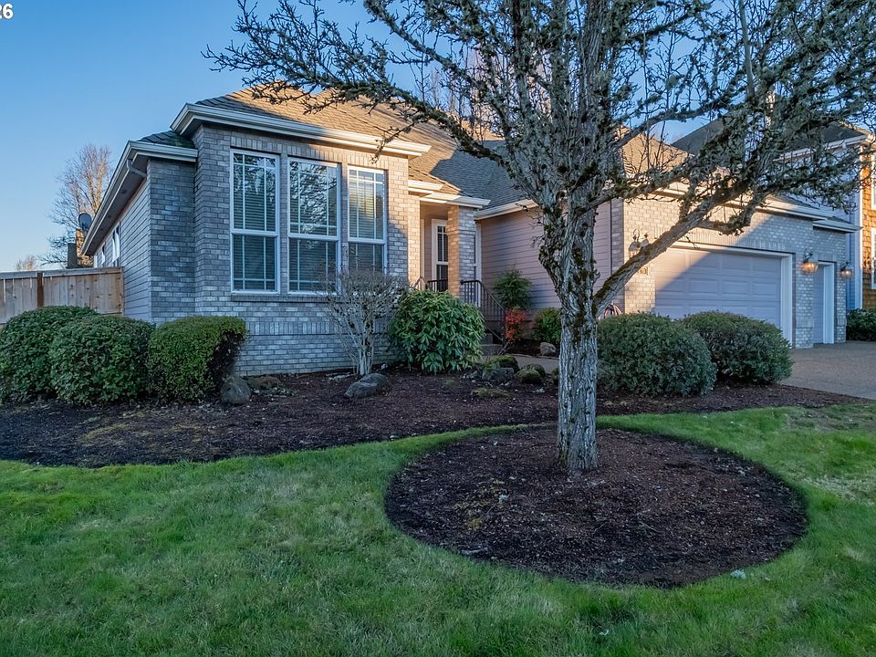 1st image of 2463 NW Broadway St