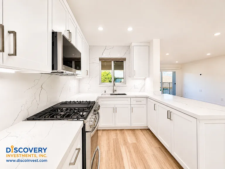 3939 Midvale Ave — Photo 11