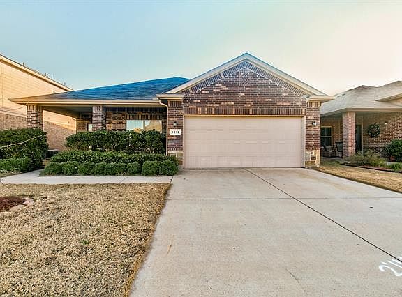 3rd image of 1212 Doe Meadow Dr