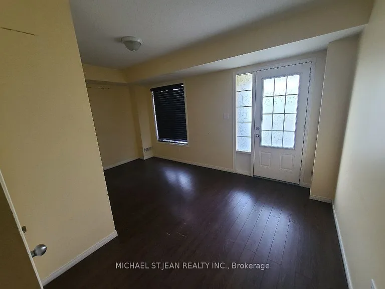 30 Burtonbury Ln — Photo 19