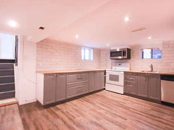 62 Belvidere Ave, Toronto, ON M6C 1P6