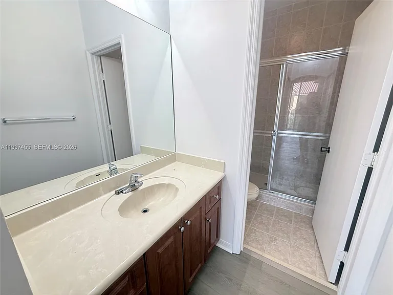 962 SW 143rd Ave #2207 — Photo 11