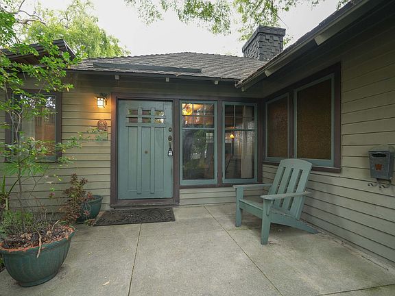 2nd image of 101 E Greystone Ave