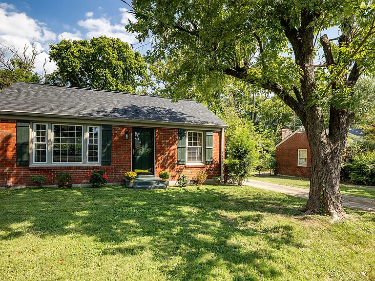 3110 Southlake Dr — Photo 40