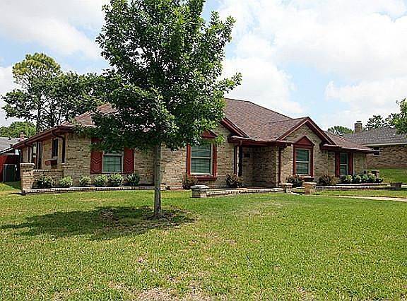 3rd image of 6517 Spring River Ln