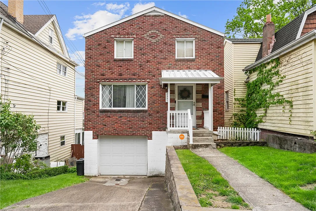 2351 Saranac Ave photo 1