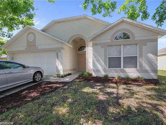 4128 Stonefield Dr — Photo 2