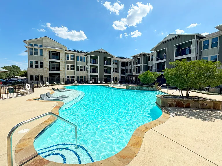 Enclave at the Dominion Apartments — Photo 13