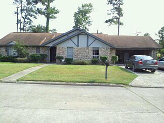 1st image of 2025 Silver Oaks Dr