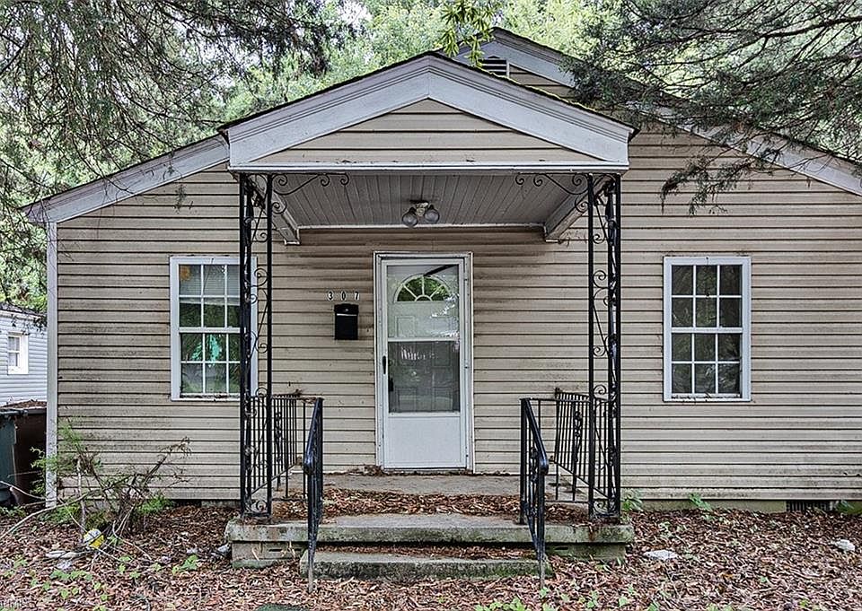 1st image of 307 Winston St