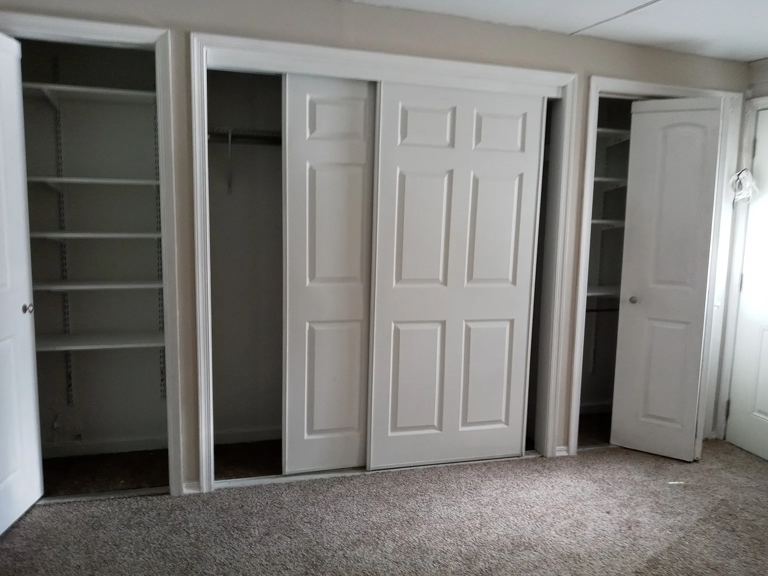 2 bed, 1250 sqft, $2,550 — Photo 3