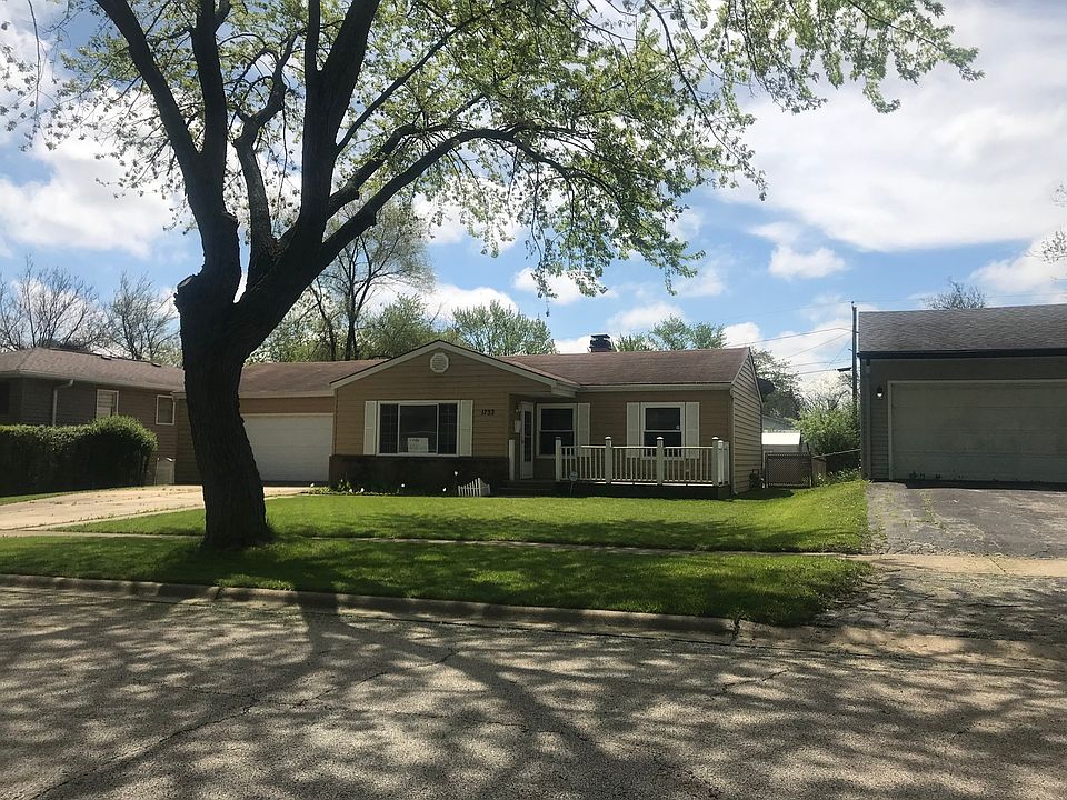 1st image of 1753 Redwood Ave