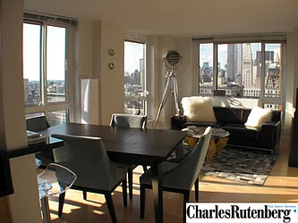 Rented by R New York