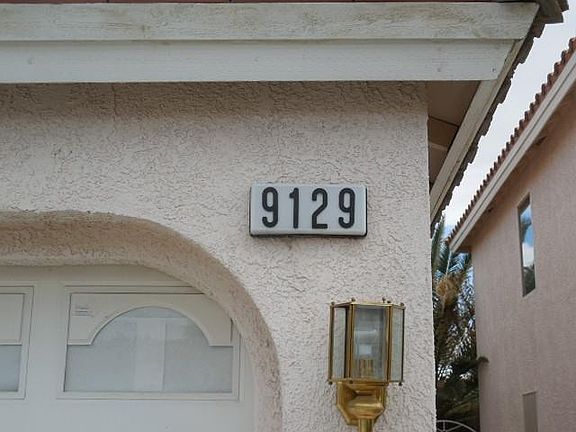 3rd image of 9129 Baysinger Dr
