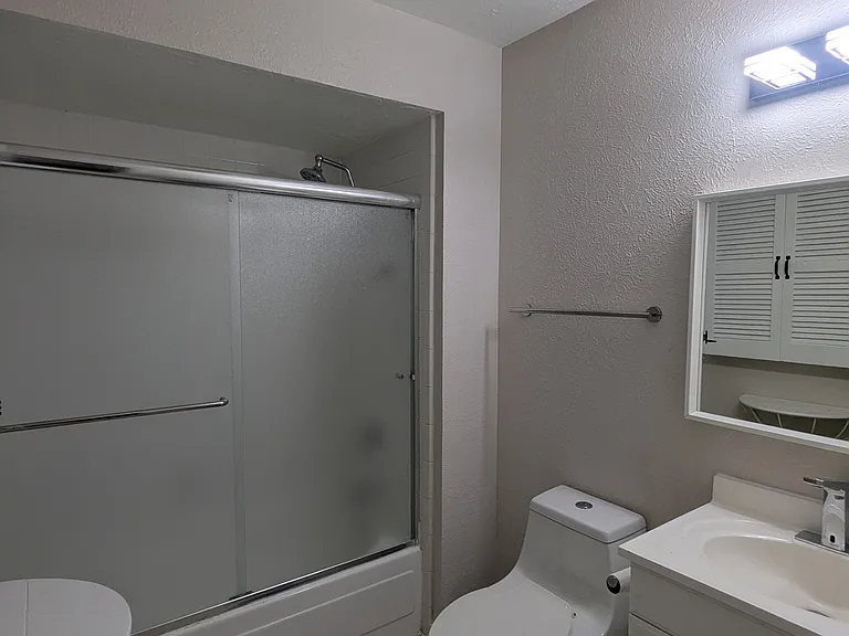 5818 Townshire Rd — Photo 16