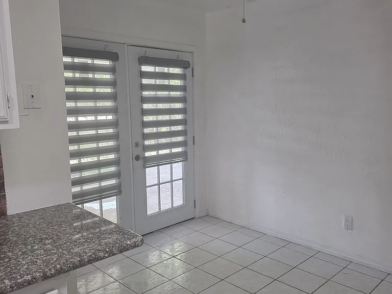 7817 Summerglen Rd — Photo 14