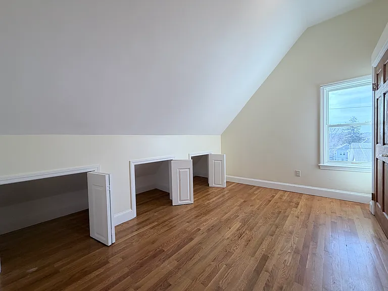 30 Hume Ave #3 — Photo 15