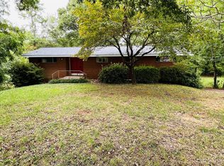 2420 Northwest Blvd, Newton, NC 28658