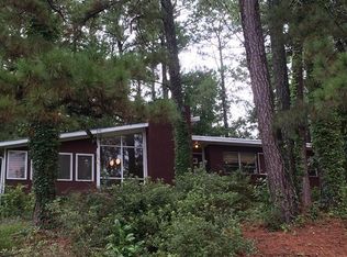 590 Collier Ridge Dr NW, Atlanta, GA 30318