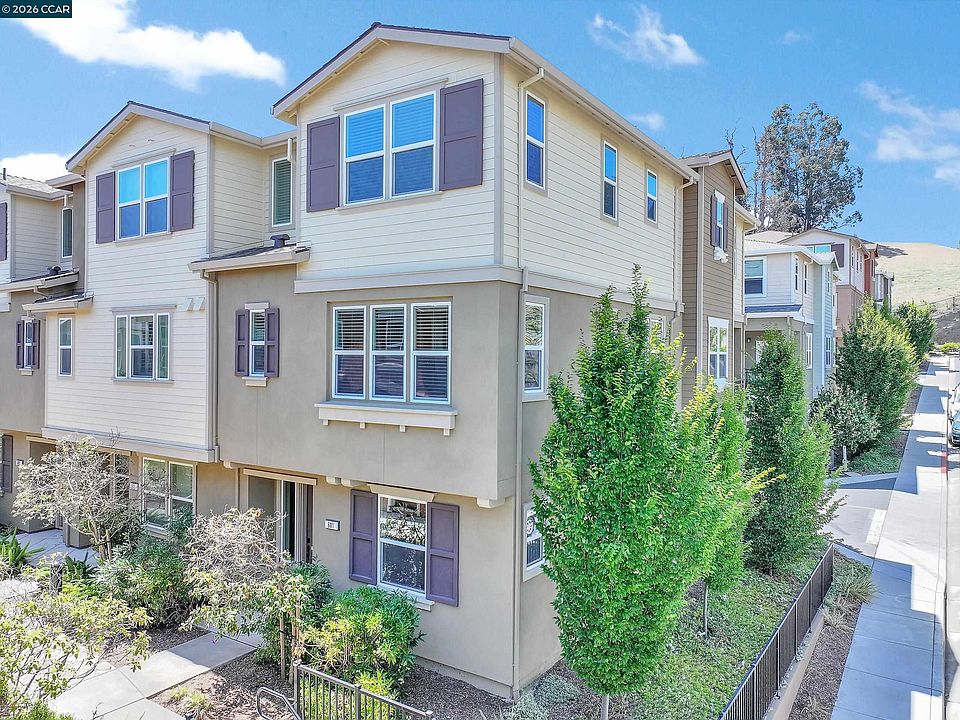 1st image of 601 Tierney Pl