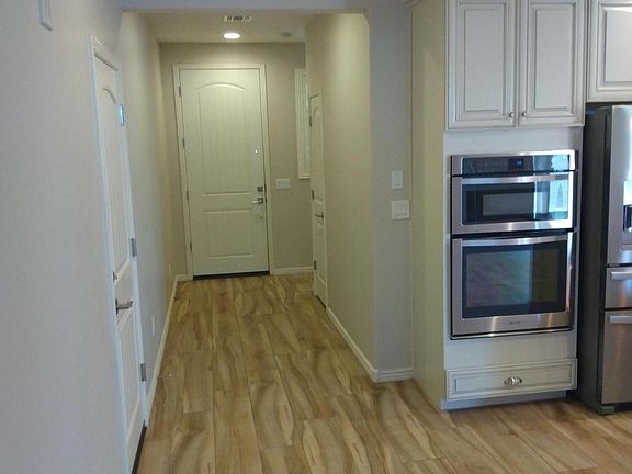3rd image of 932 S Olympic Dr
