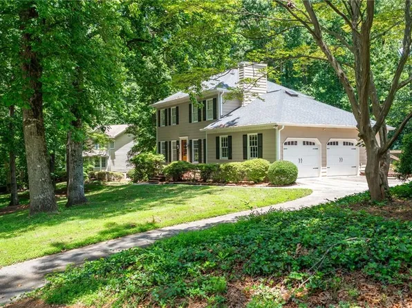 3830 E Carlyle Ct, Marietta, GA 30062
