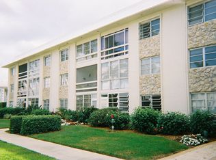 1021 3rd St S, Naples, FL 34102