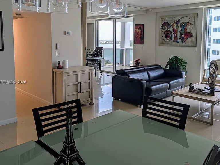 10275 Collins Ave #1106 — Photo 8