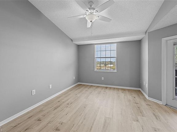 5th image of 8736 River Homes Ln #7304