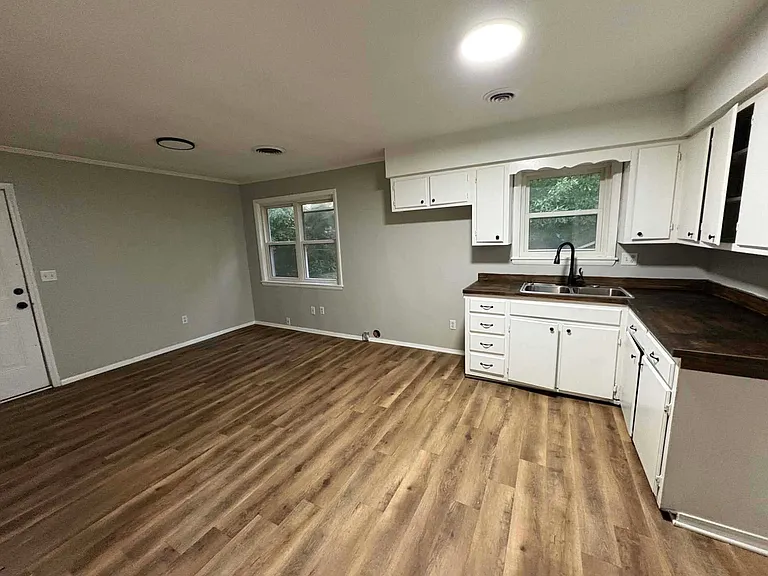 123 Tisdale St — Photo 3