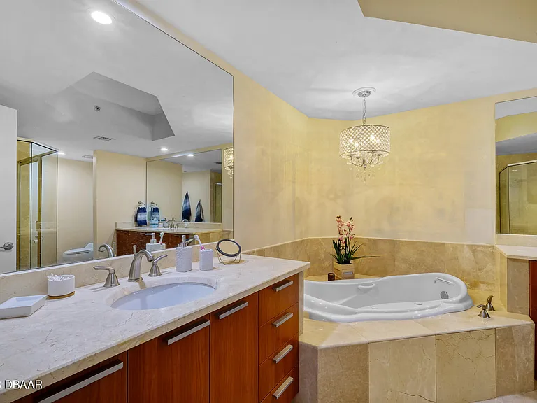 231 Riverside Dr #9061 — Photo 19