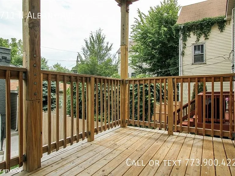1711 N Albany Ave #1 — Photo 11