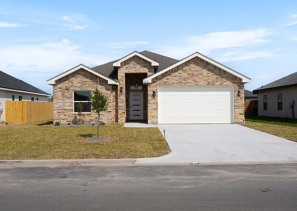 1st image of 402 Janet Cir
