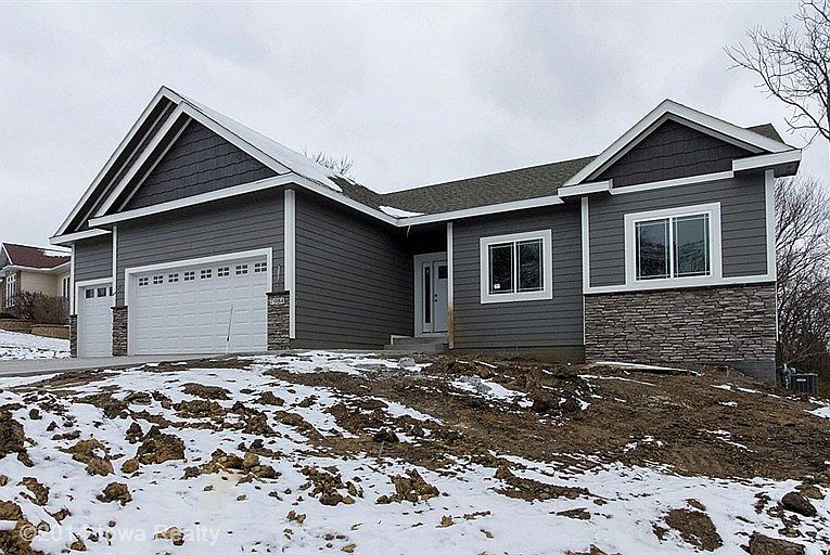 1st image of 7984 NE 107th Ln