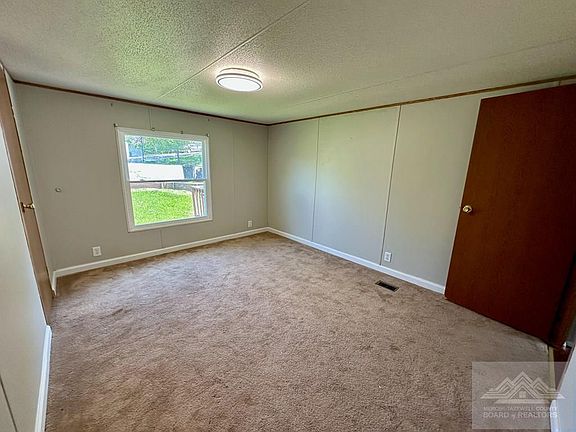 5th image of 133 Rylee Pl
