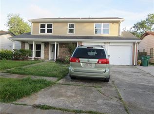 3837 Chriswood Ln, Harvey, LA 70058