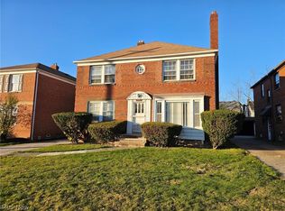 13513 Cedar Rd, University Heights, OH 44118