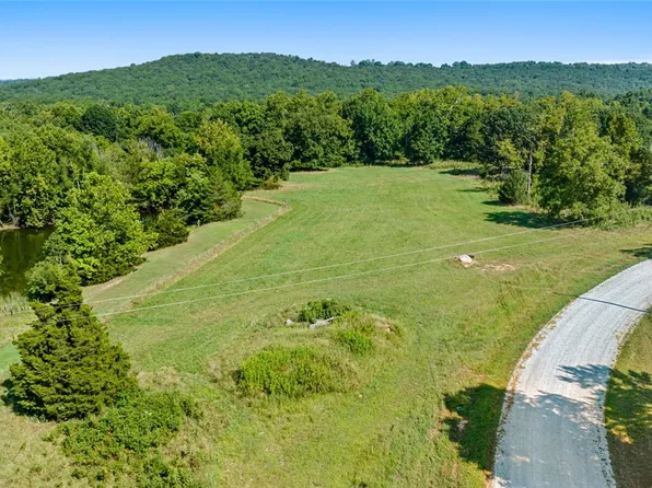 708 E Bowen Blvd #11, Fayetteville, AR 72703