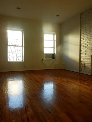 Rented by J & M Realty Services Corp (Management) | media 37