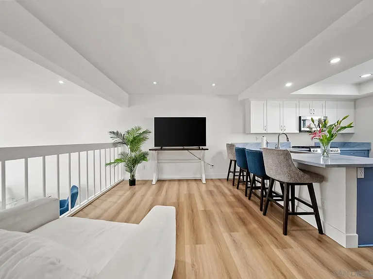 7410 Caminito Carlotta — Photo 27