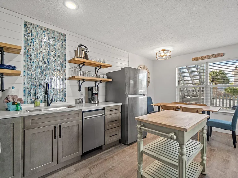 607 Dogwood St #C — Photo 30