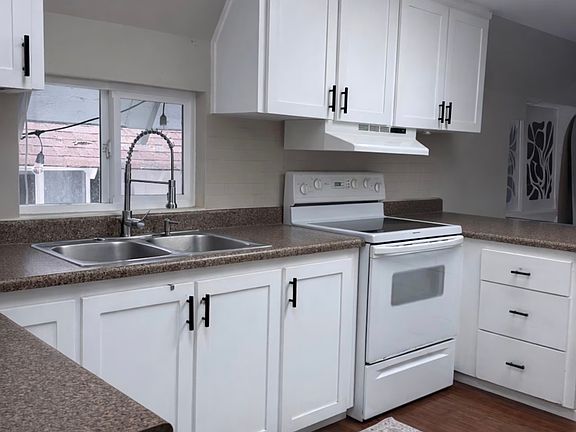 4th image of 15616 Topaz Dr SE