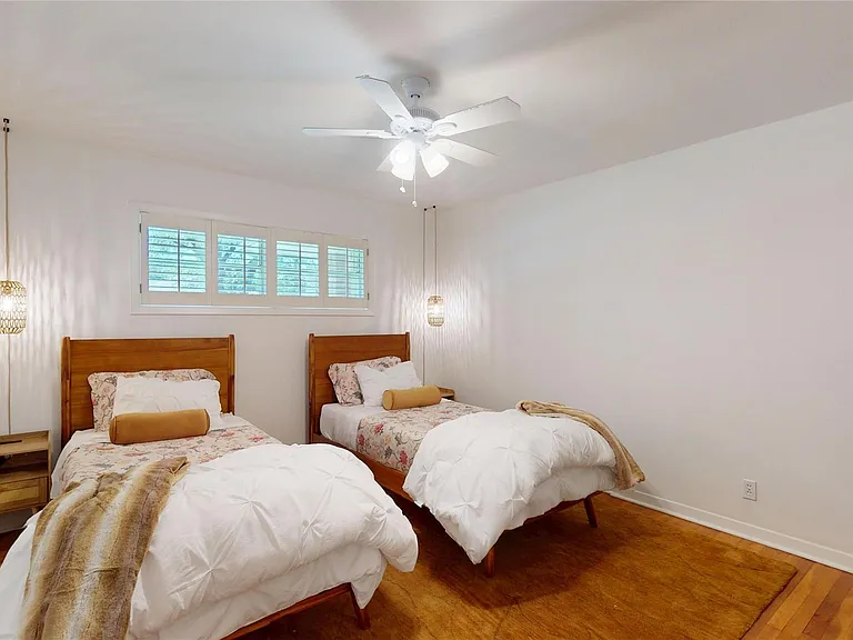 4826 Waynesboro Dr — Photo 13