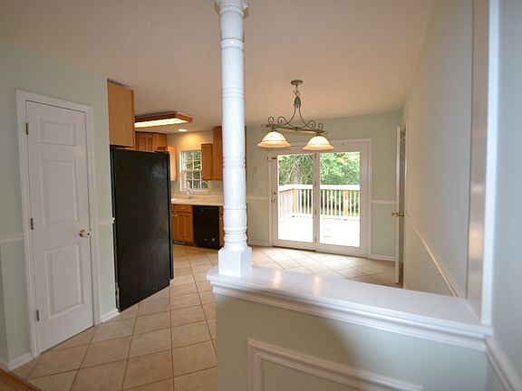 4th image of 2550 Ashford Dr