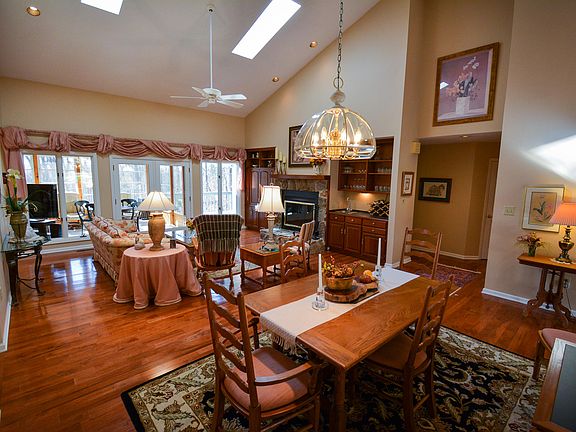 3rd image of 126 Kawatuska Way