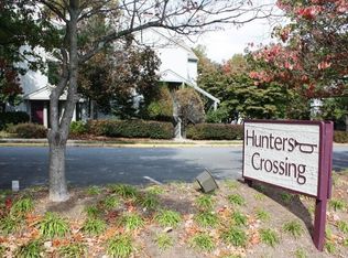 2237 Hunters Run Dr, Reston, VA 20191