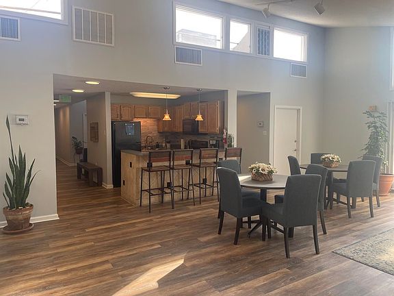 3rd image of 1101 Sutters Mill Ln #522