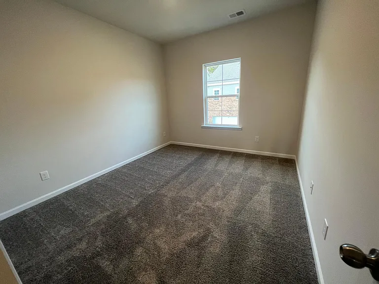 5420 Kinsbridge Dr — Photo 17