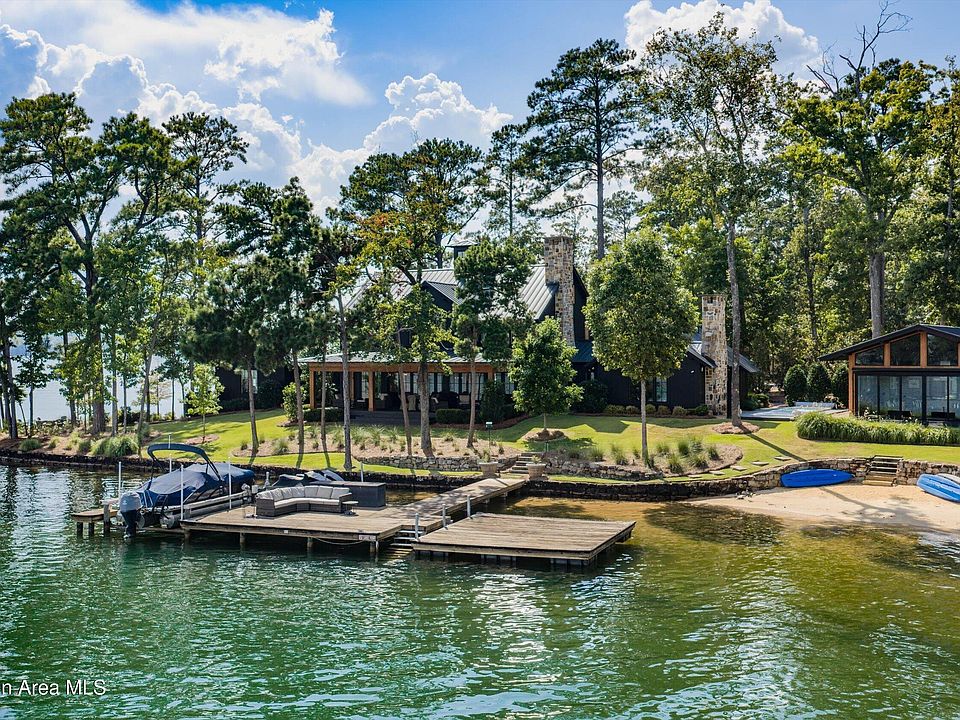 1st image of 152 Canoe Point
